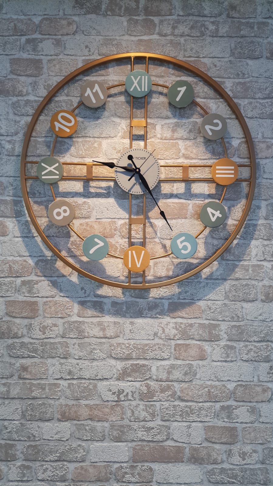 METAL WALL CLOCKS