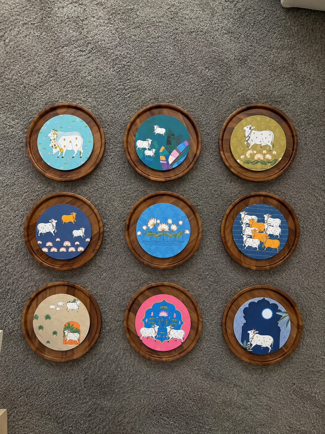 Artisanal 3D Pichwai Round Sand Art Plate Set of 9