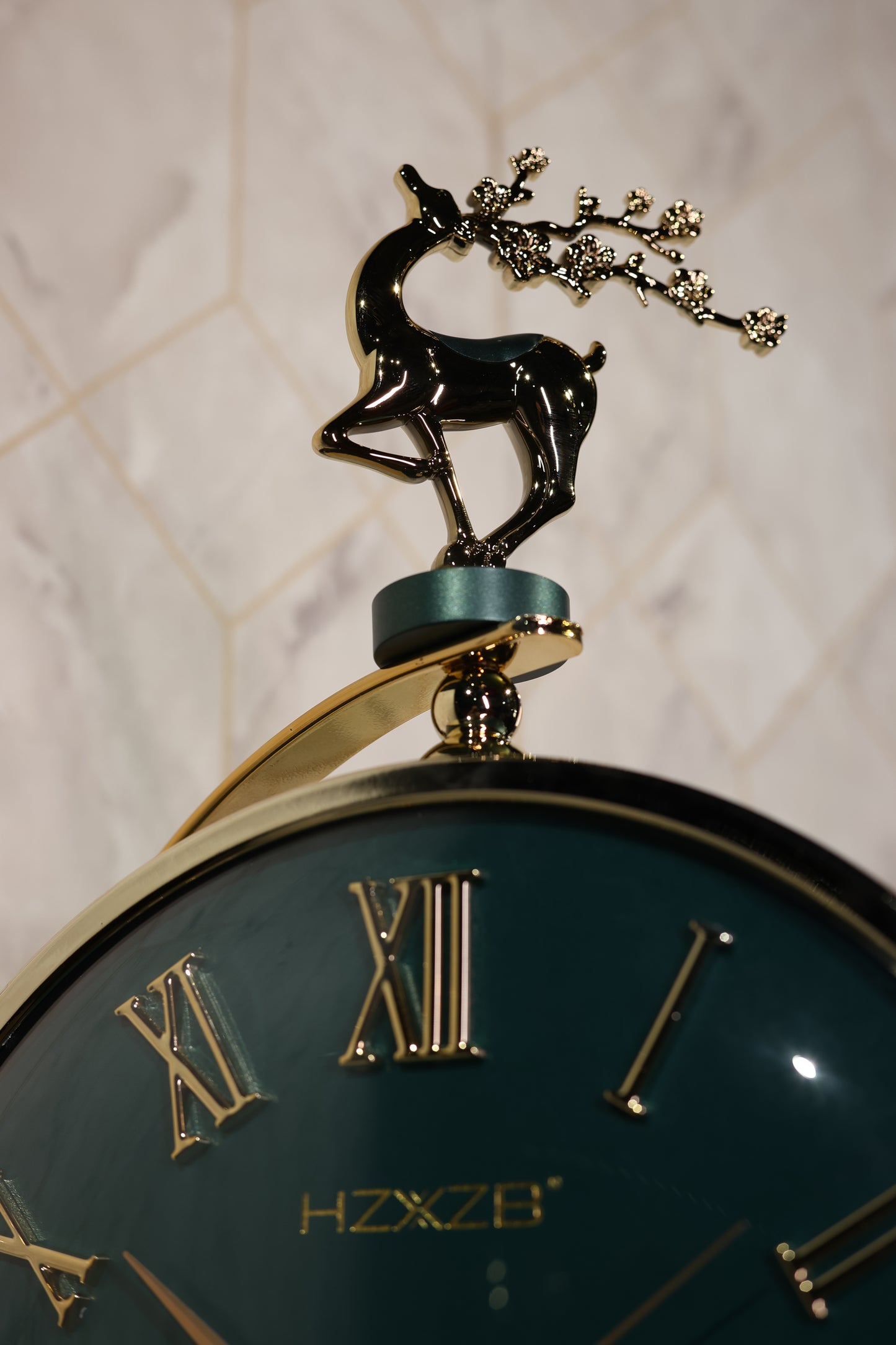 Deer Mounted Double-Sided Wall Clock – Green