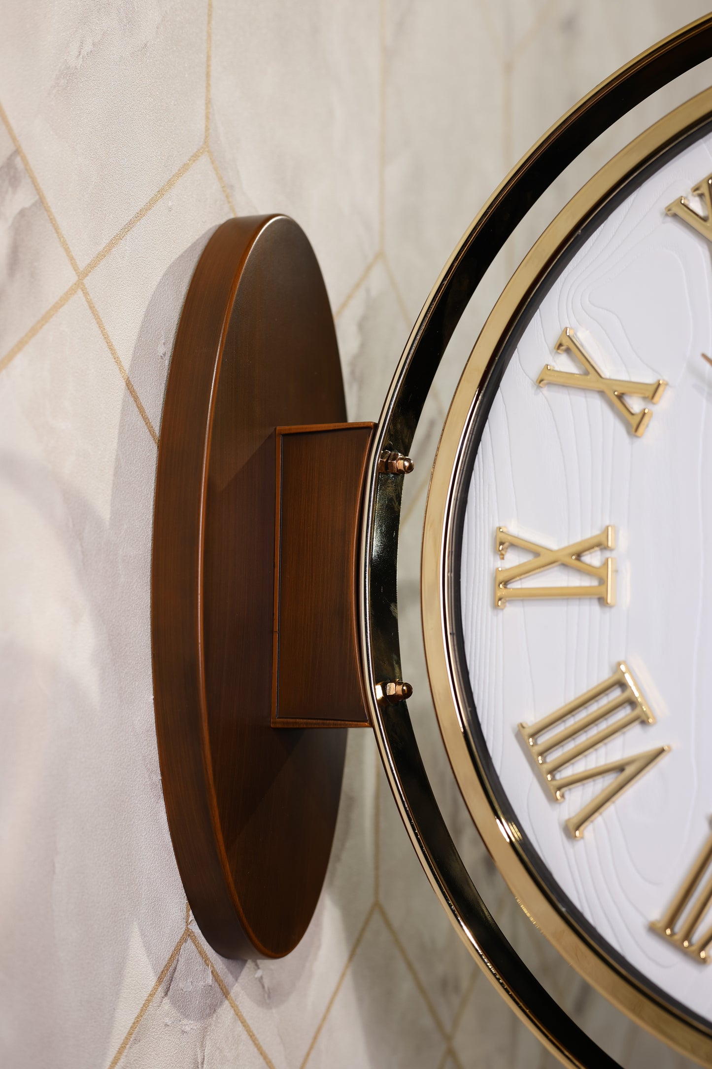 Brown & White Deer Mount Double-Faced Wall Clock