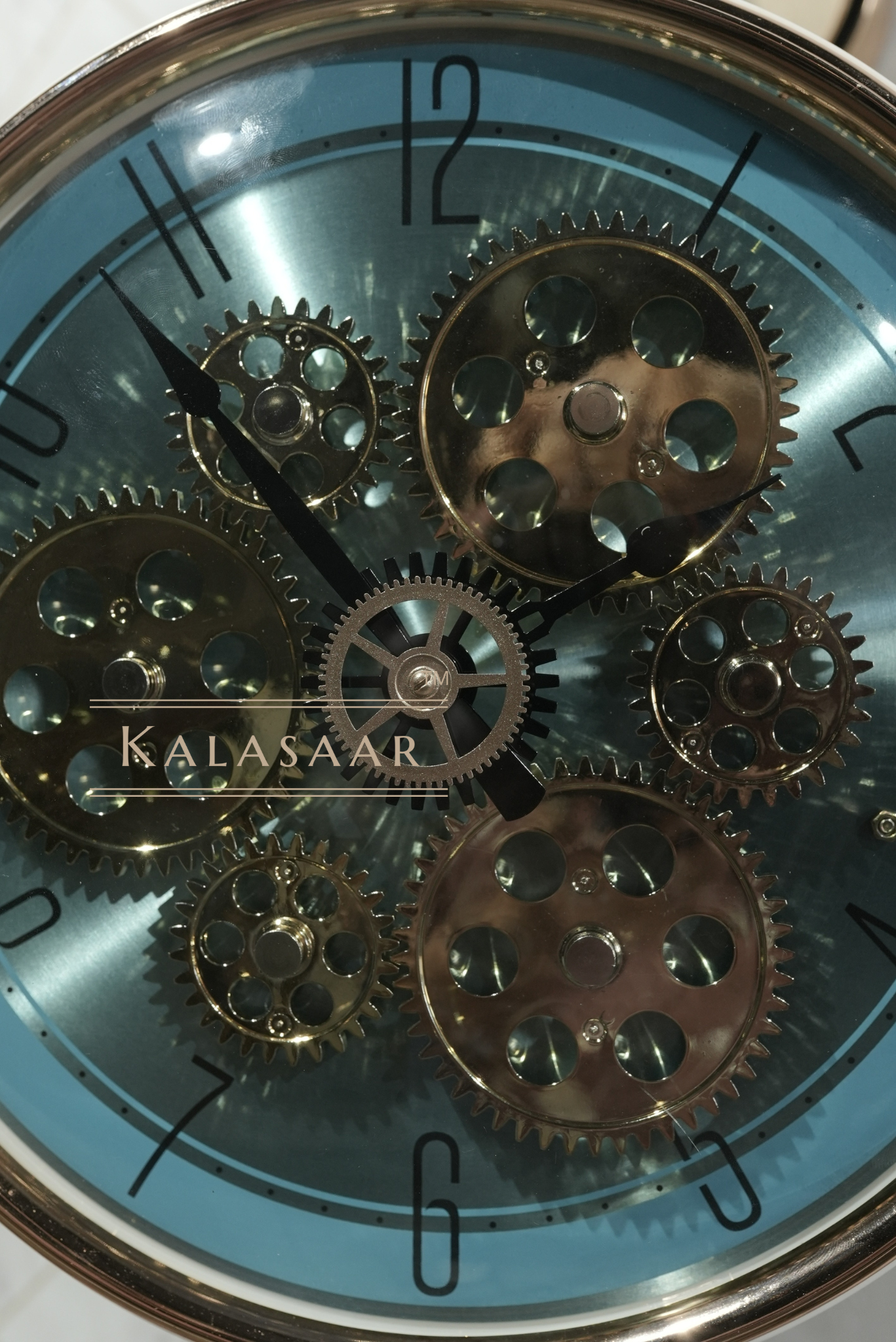 Stylish Gear Mechanism Double-Sided Clock with Sparrow Top